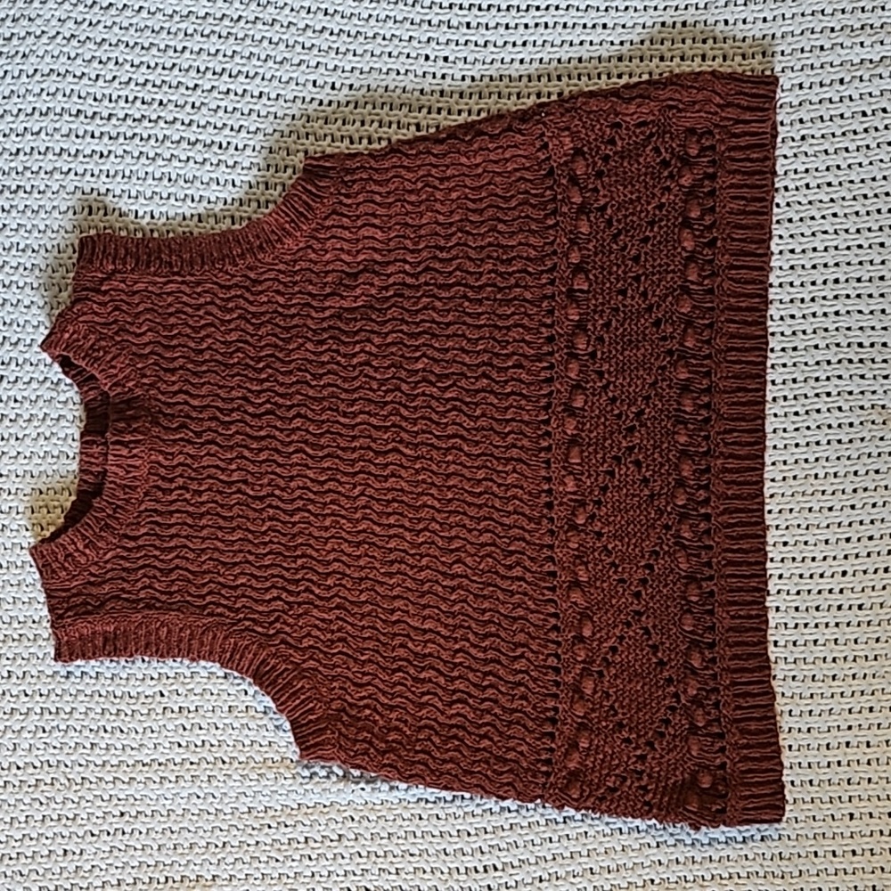 Knit Sweater Tank Top 🧣
